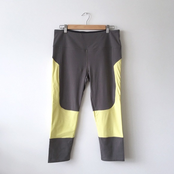 VSX Sport Knockout Capri Workout Pants - Picture 2 of 9